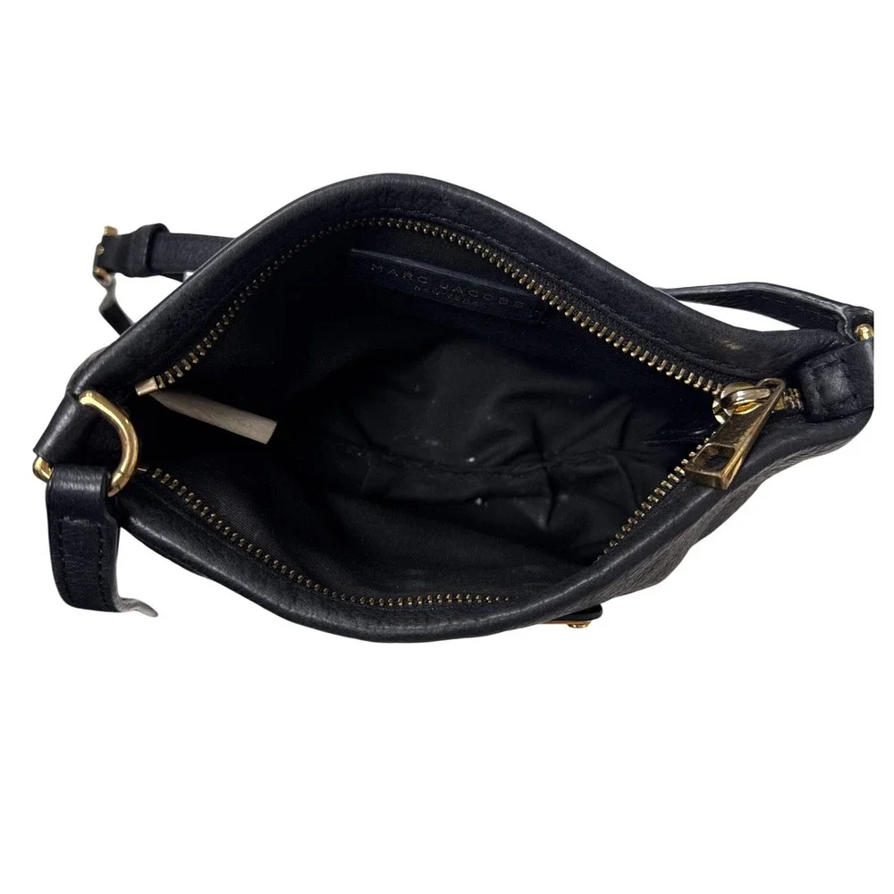Marc Jacobs Crossbody Bag Women OS Black Pebbled Leather Gold Logo Plate Luxury